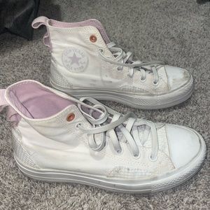 High top platform converse with unique details, size 7.5